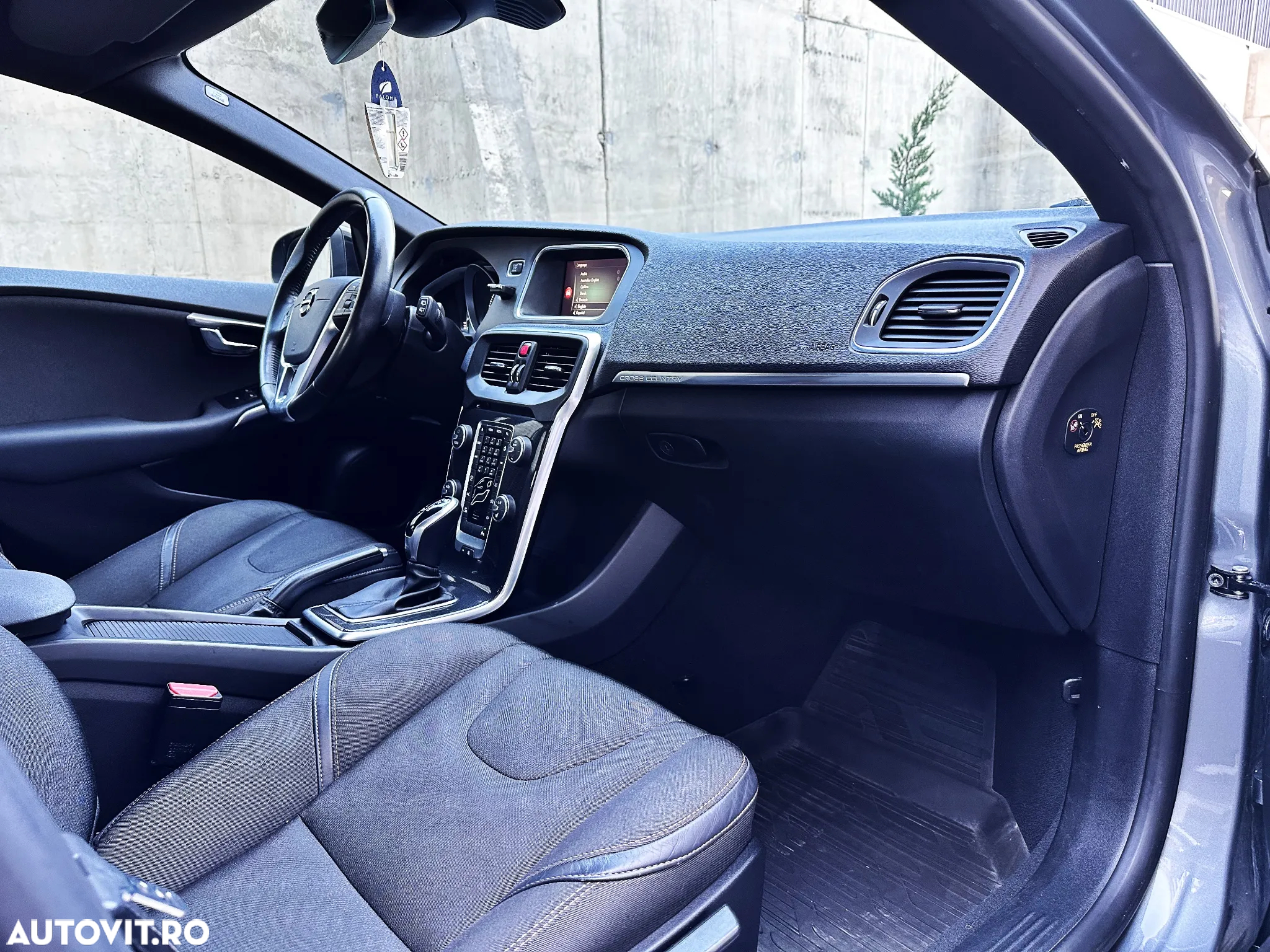 Volvo V40 D2 Aut. Momentum - 13