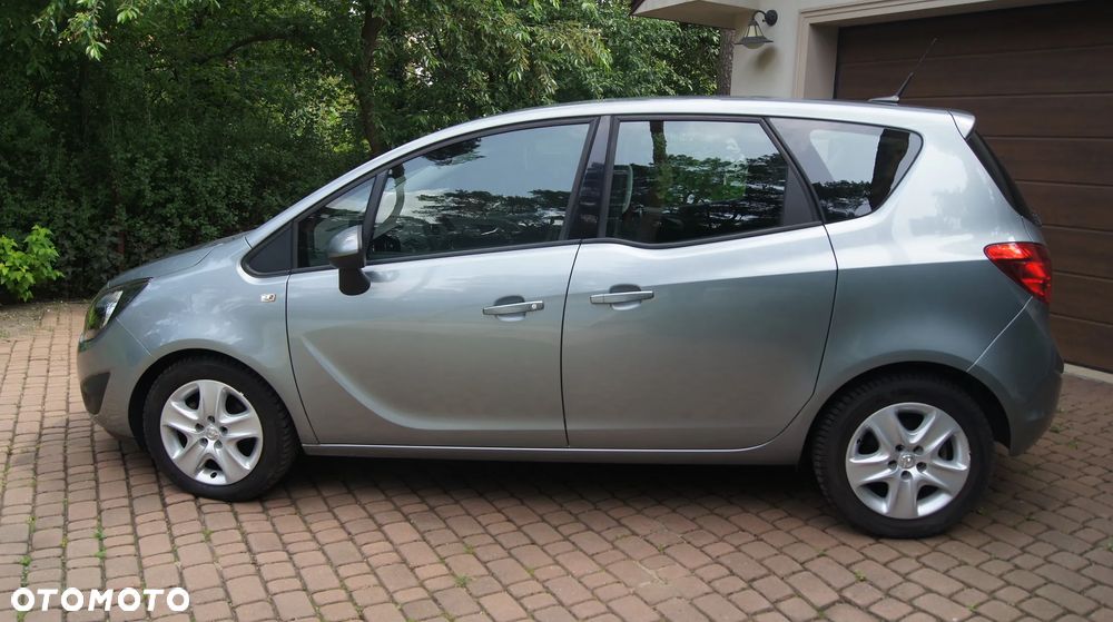 Opel Meriva - 10