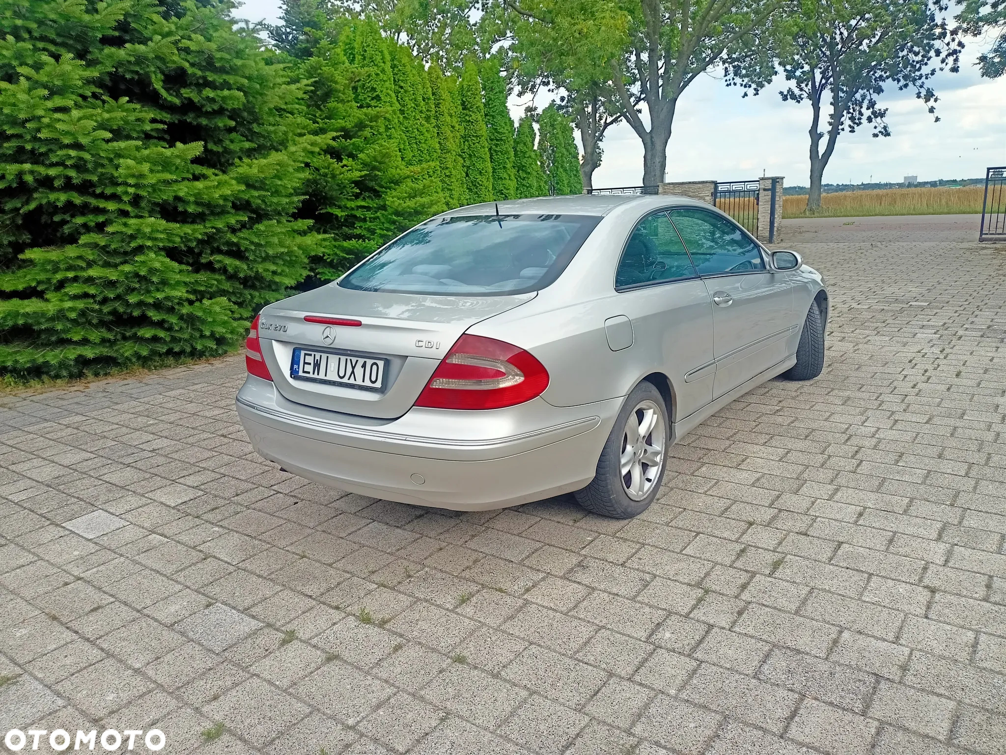 Mercedes-Benz CLK - 4