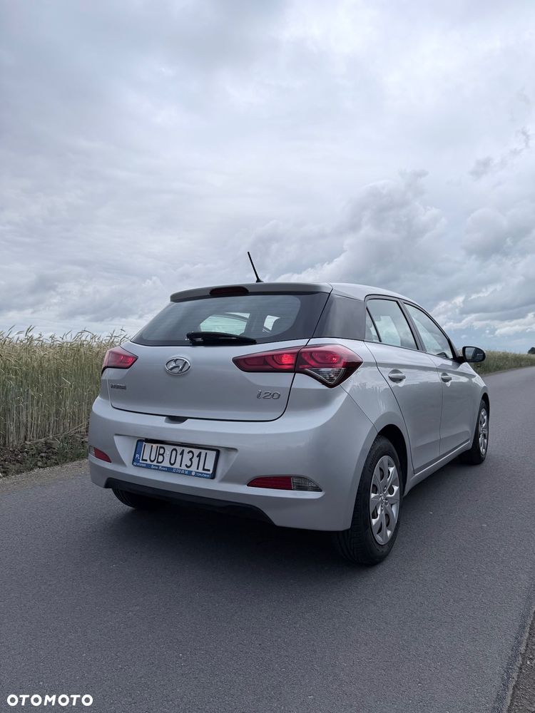 Hyundai i20 1.1 CRDi Comfort - 6