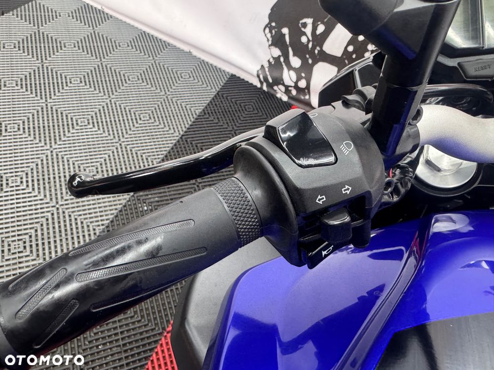 Yamaha MT - 22