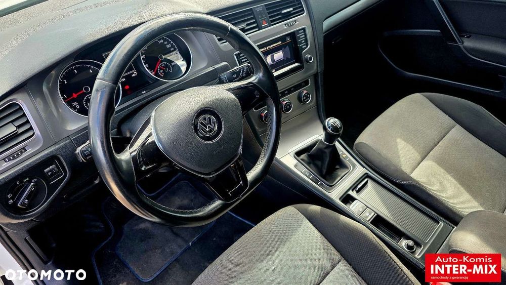 Volkswagen Golf - 32