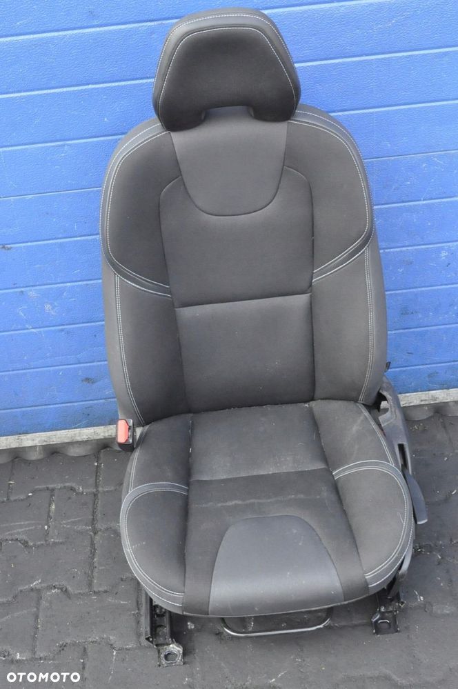 VOLVO V40 II FOTEL KIEROWCY - 1
