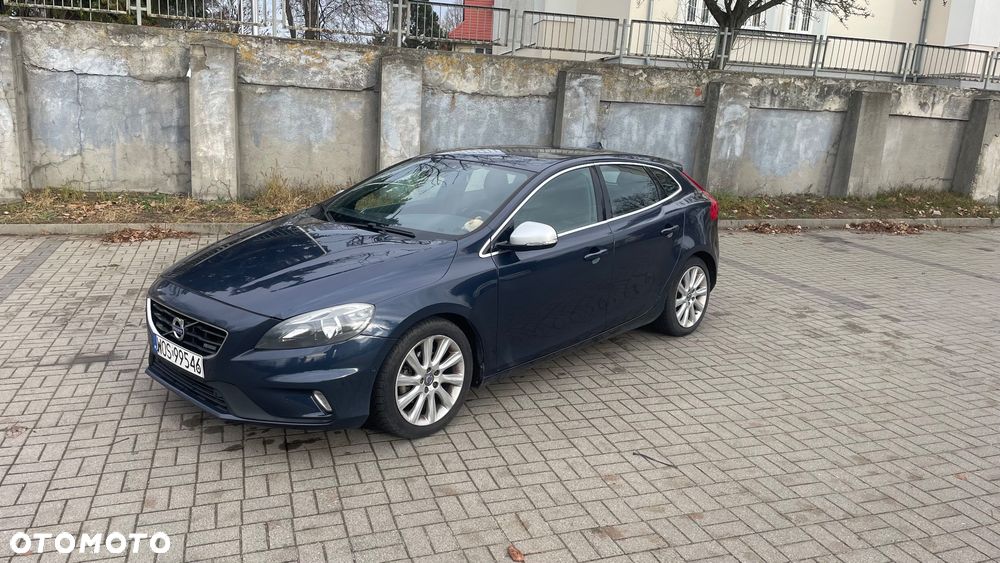 Volvo V40 D2 R Design - 15