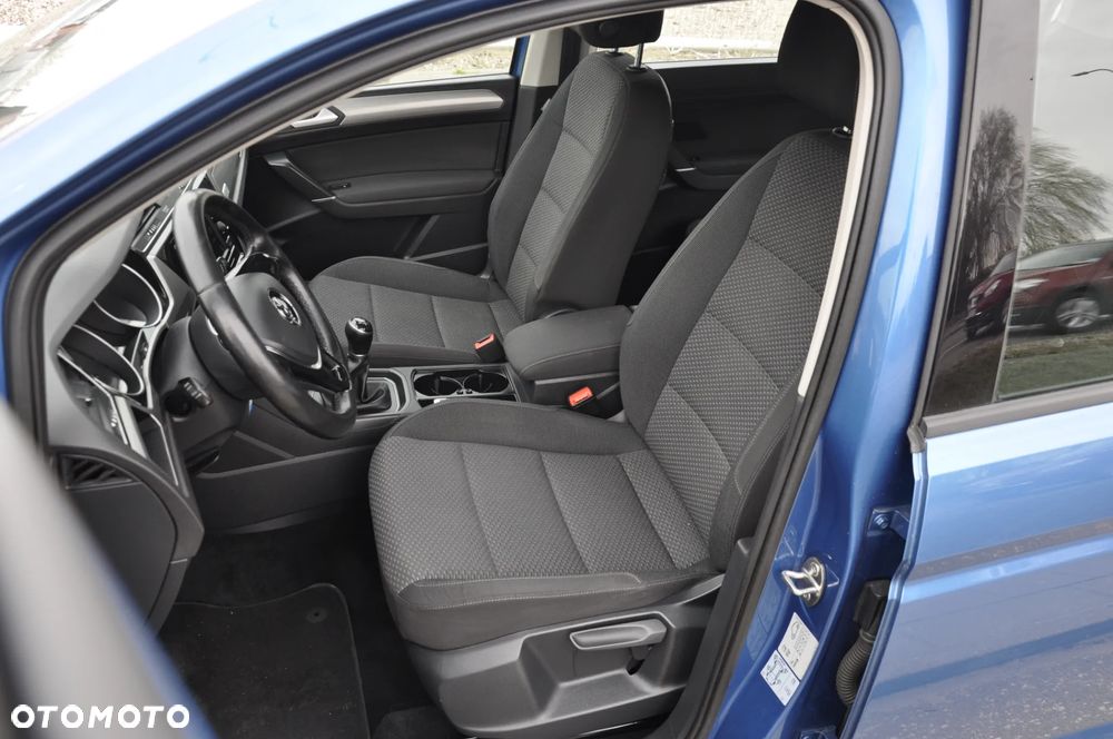 Volkswagen Touran 2.0 TDI SCR (BlueMotion Technology) Comfortline - 25