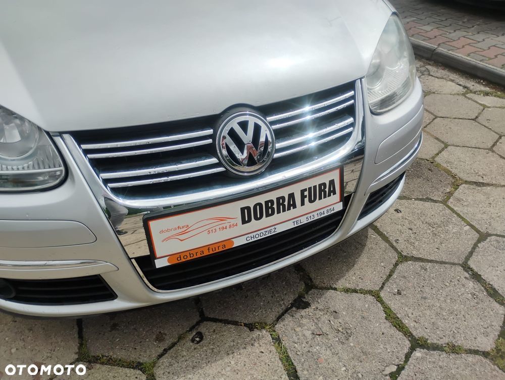 Volkswagen Golf 1.9 TDI DPF Sportline - 8