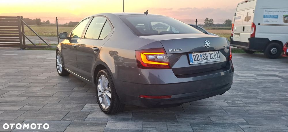 Skoda Octavia 2.0 TDI Tour - 6