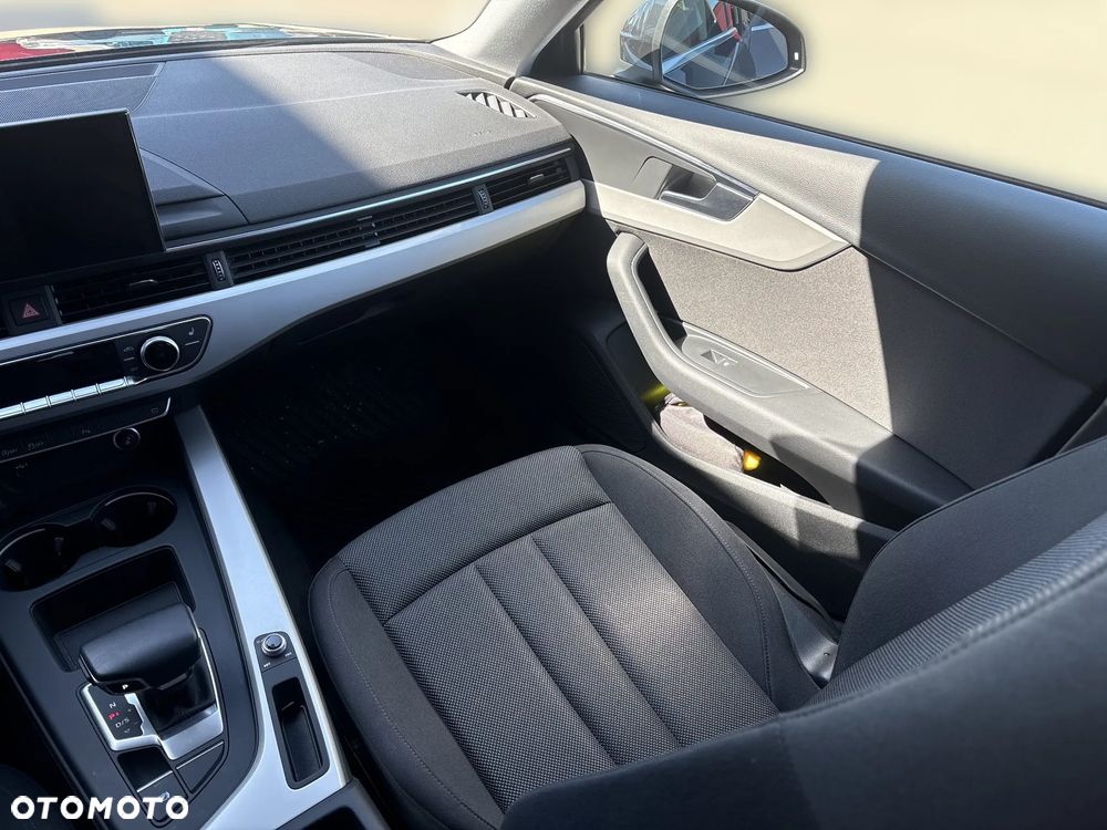 Audi A4 Avant 35 TFSI mHEV S tronic - 21