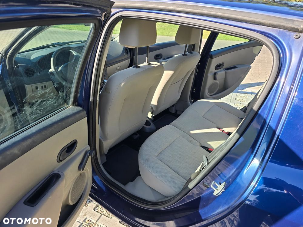 Renault Clio 1.4 16V Dynamique - 11