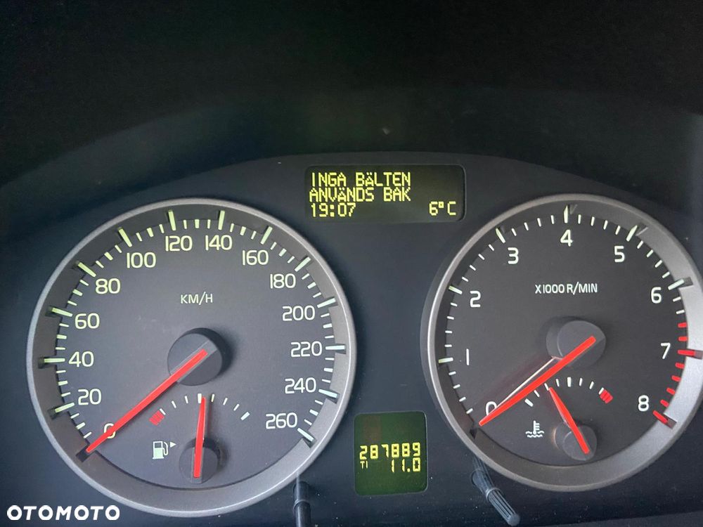 Volvo V50 2.4 - 5
