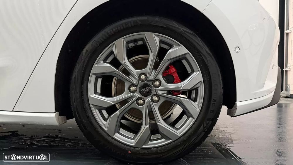 Ford Focus 1.0 EcoBoost MHEV ST-Line - 11