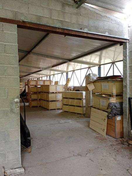 Armazém em Tomar 1 600 m2 - Grande imagem: 4/8