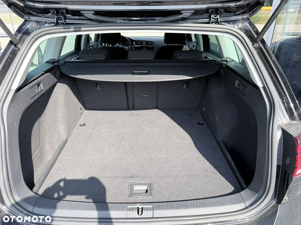 Volkswagen Golf Variant 1.6 TDI SCR DSG Join - 26