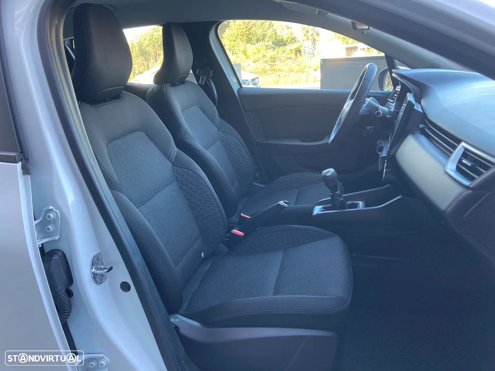 Renault Clio TCe 100 BUSINESS EDITION - 29