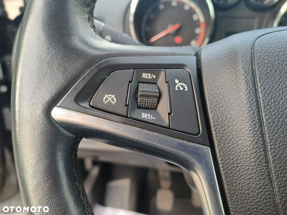 Opel Meriva - 22