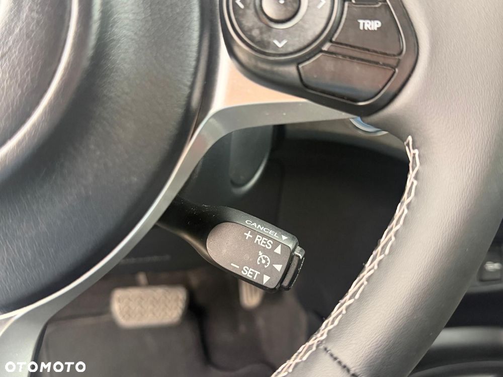 Toyota Yaris 1.5 VVT-i GR Sport - 14