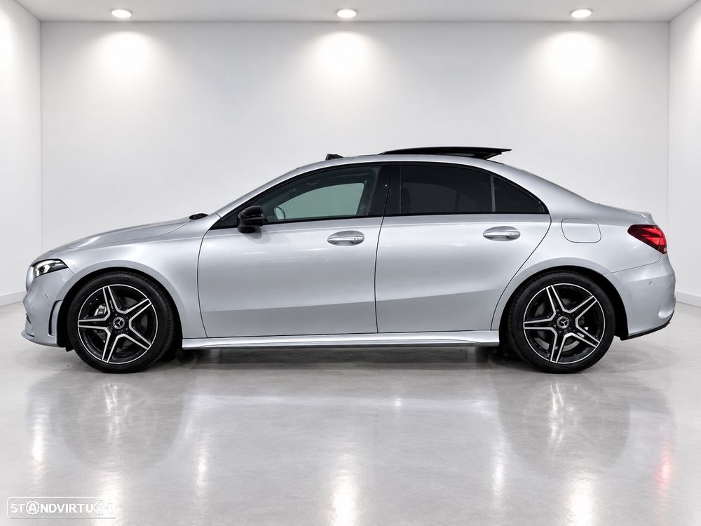 Mercedes-Benz A 180 AMG Line - 3