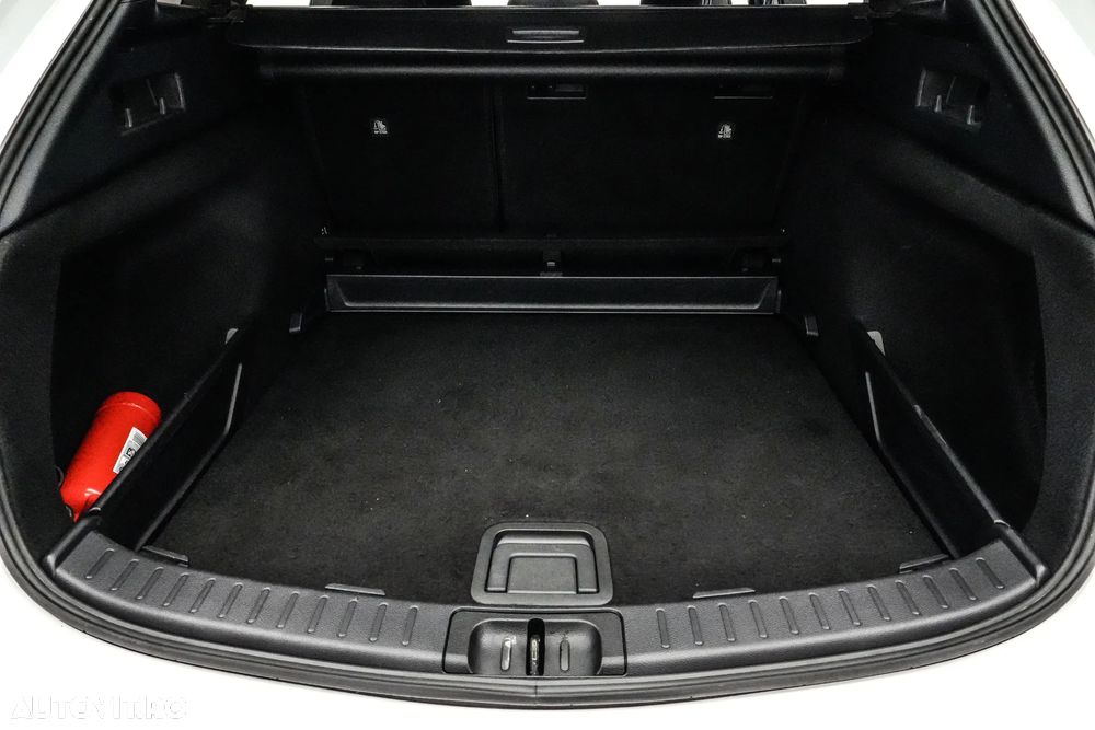 Toyota Corolla 1.8 HSD Dynamic - 19