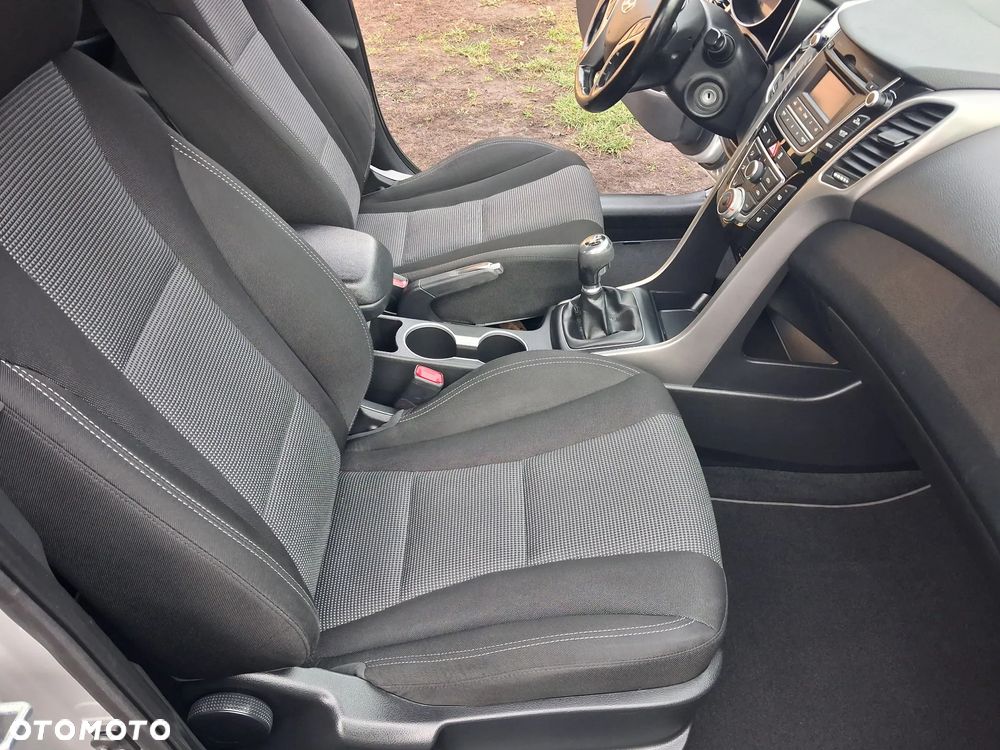 Hyundai i30 1.4 Trend - 31