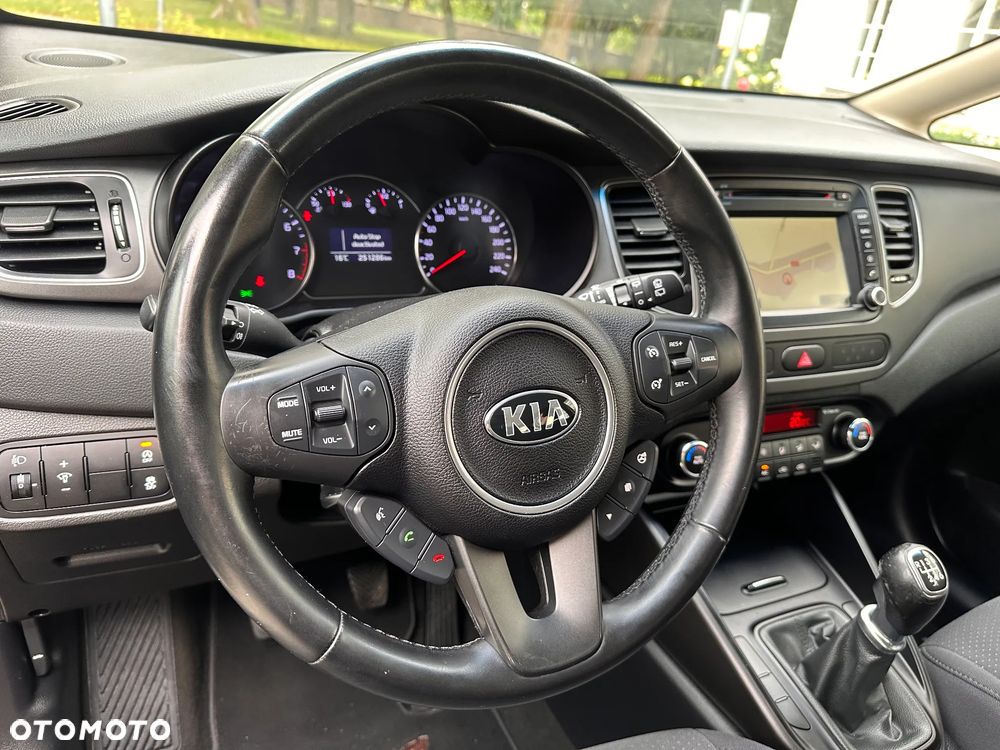 Kia Carens 1.6 GDI Business Line 7os EU6 - 28