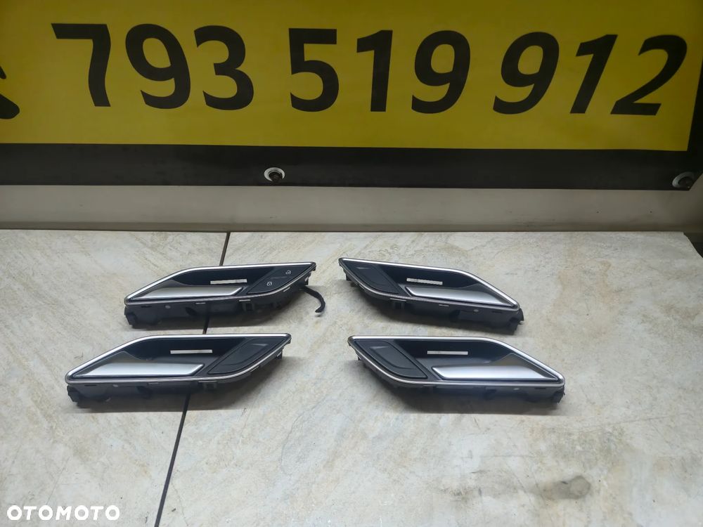 AUDI A3 8V KLAMKI WEWNĘTRZNE PODŚWIETLANE - 1