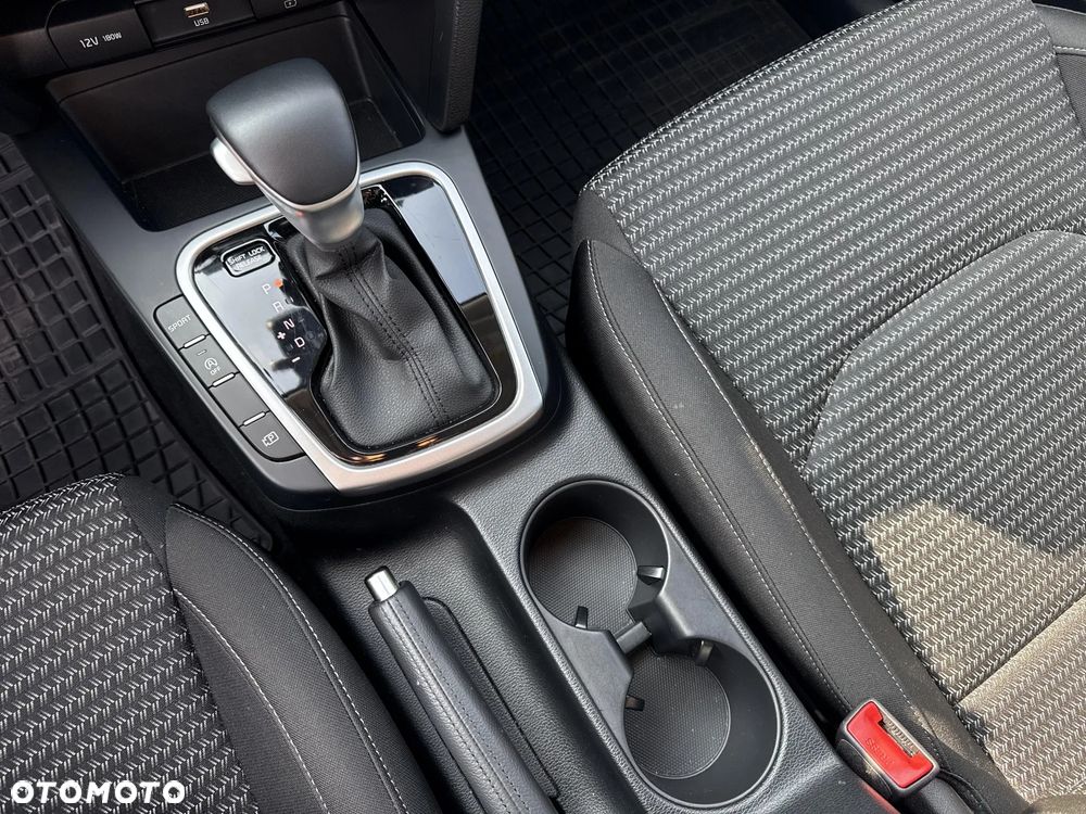 Kia Ceed 1.5 T-GDI M DCT - 16