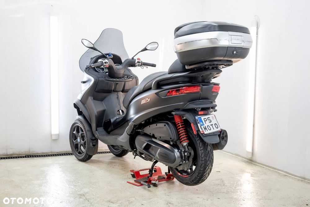 Piaggio MP-3 - 8