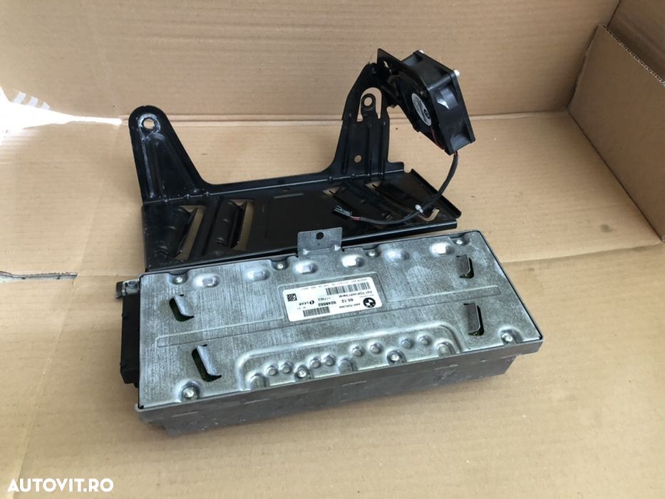 Kit complet pentru montaj camera marșarier bmw F10 F11 F30 F01 F15 F31 toate piesele sunt originale bmw - 6