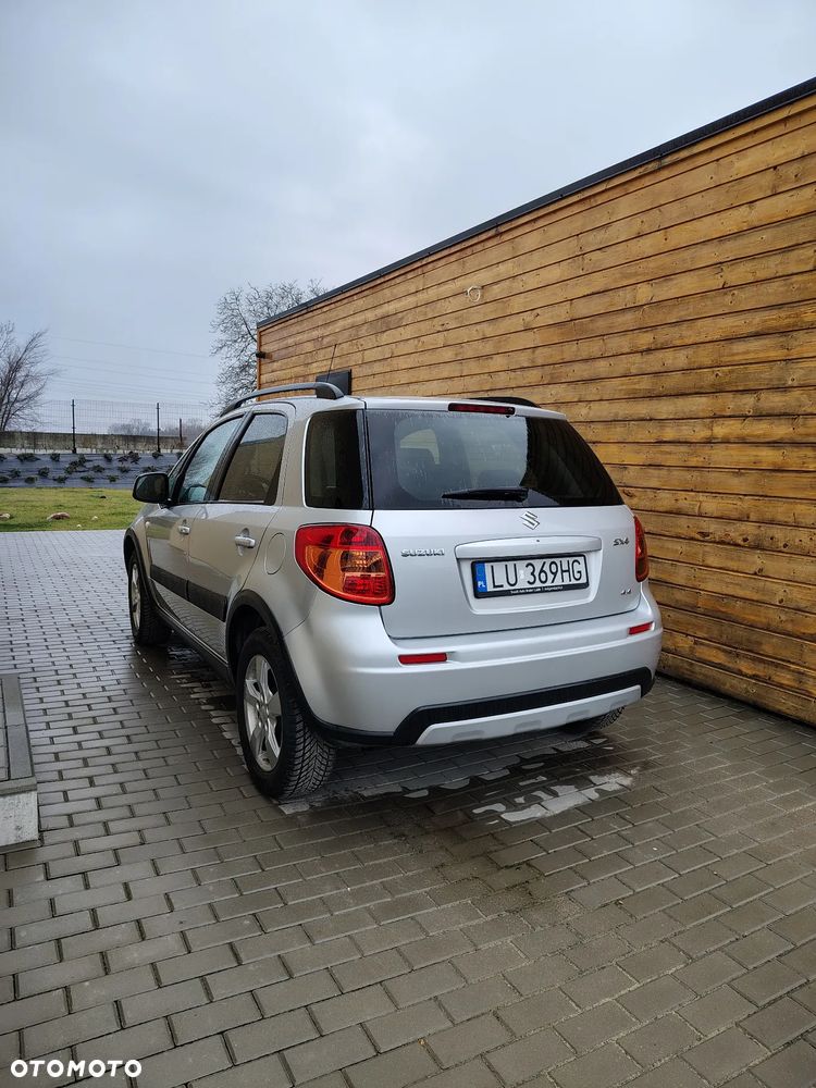 Suzuki SX4 1.6 Comfort Plus 4WD - 2