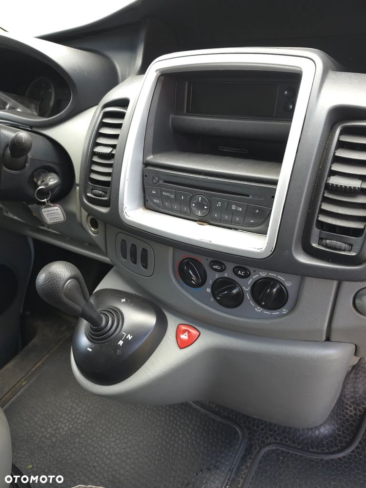 Opel Vivaro - 5