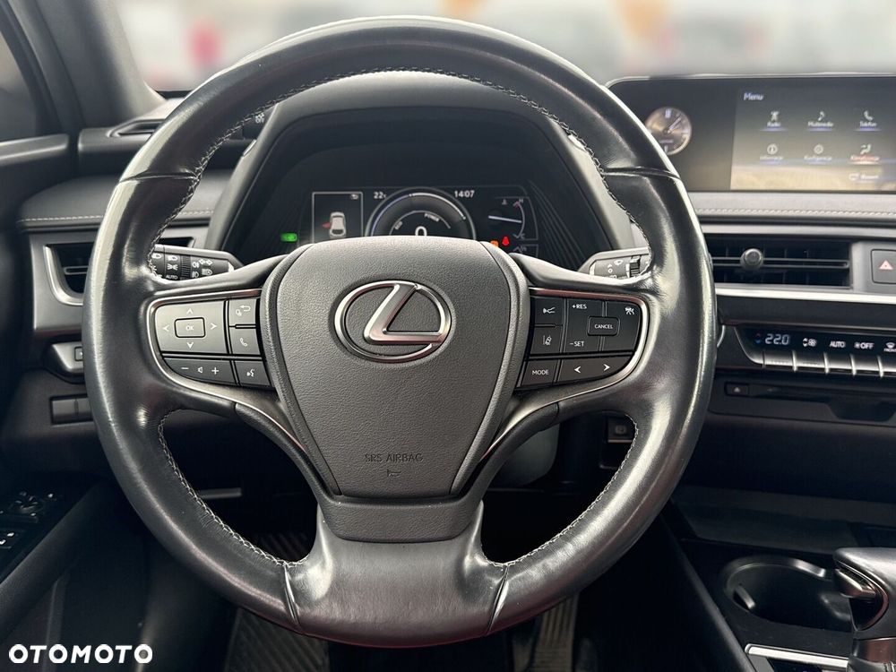 Lexus UX - 11