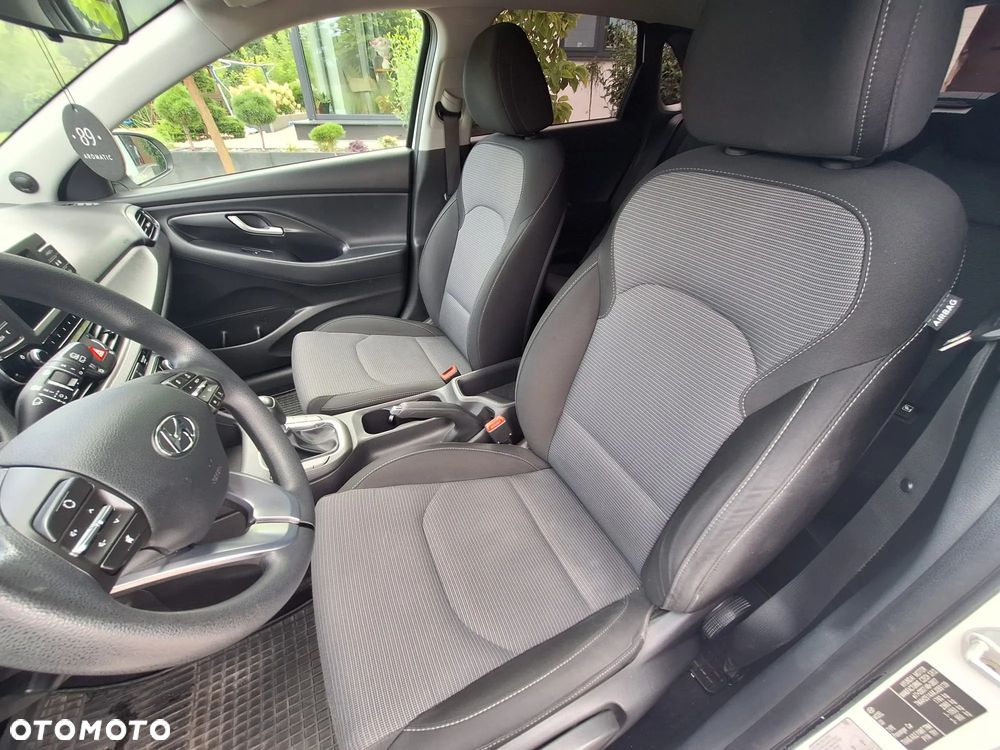 Hyundai i30 1.4 Family - 24