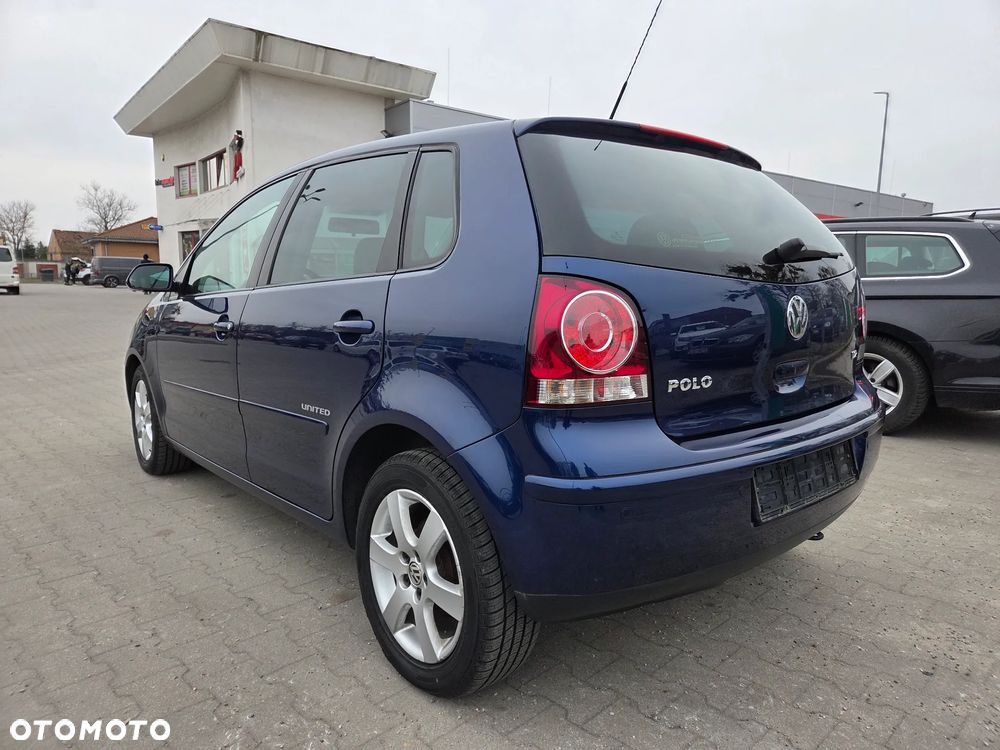 Volkswagen Polo - 8