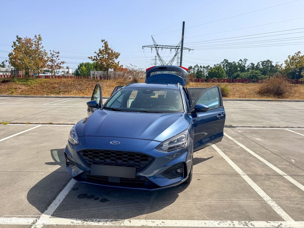 Ford Focus 1.0 EcoBoost S&S ST-LINE - 31