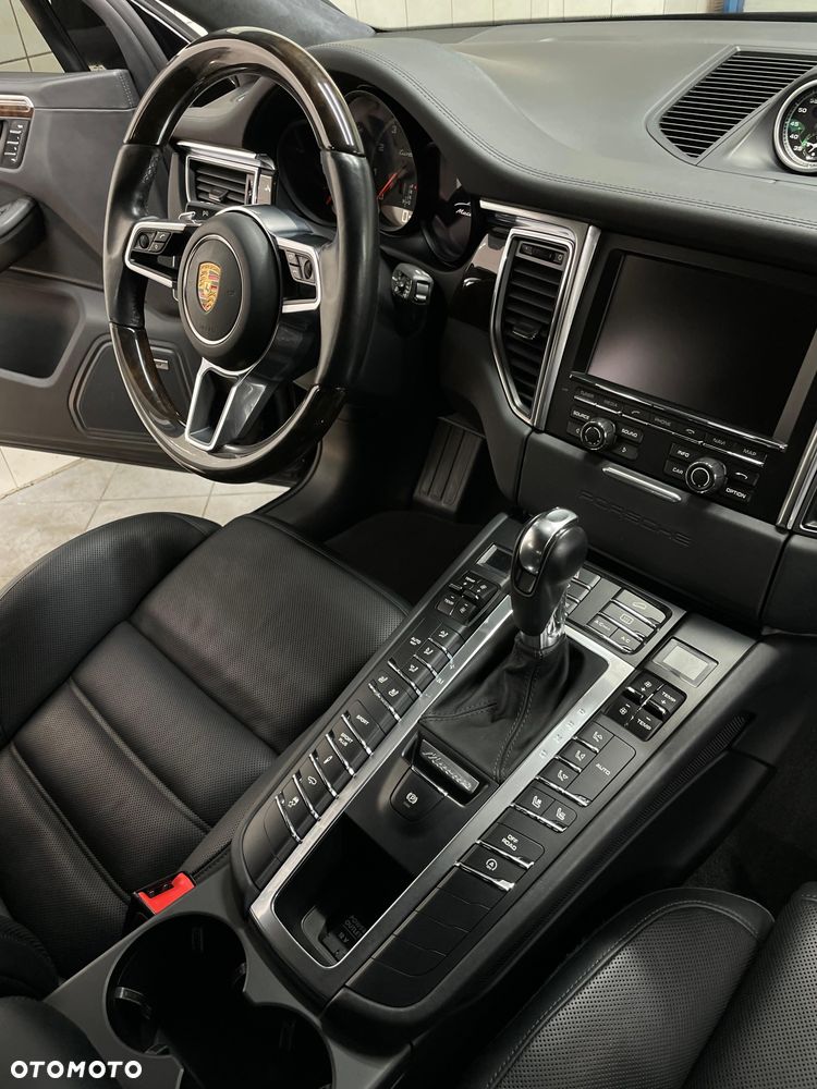 Porsche Macan Turbo PDK - 12