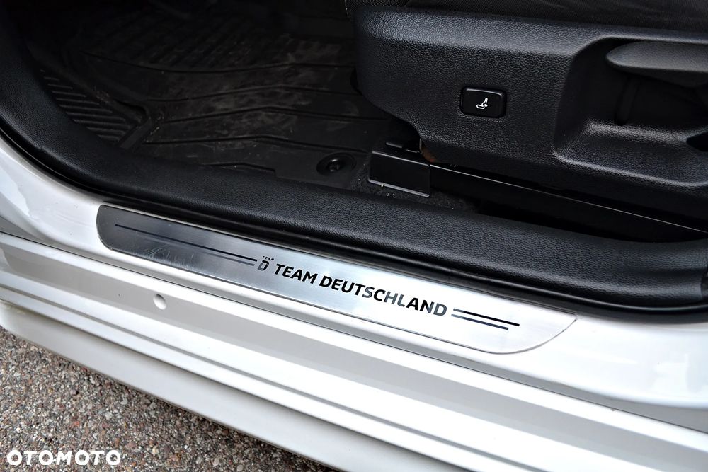 Toyota Corolla 2.0 Hybrid Comfort - 37