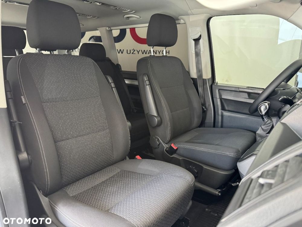 Volkswagen Multivan - 22