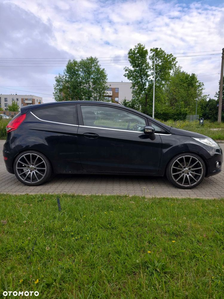 Ford Fiesta - 6