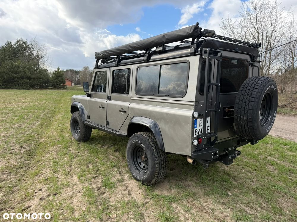 Land Rover Defender 2.5 TDI - 32