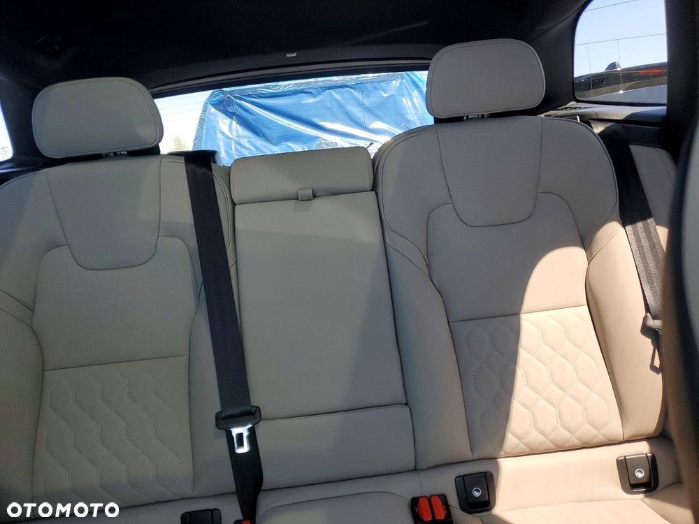 Volvo XC 90 B5 B AWD Ultra Bright - 11