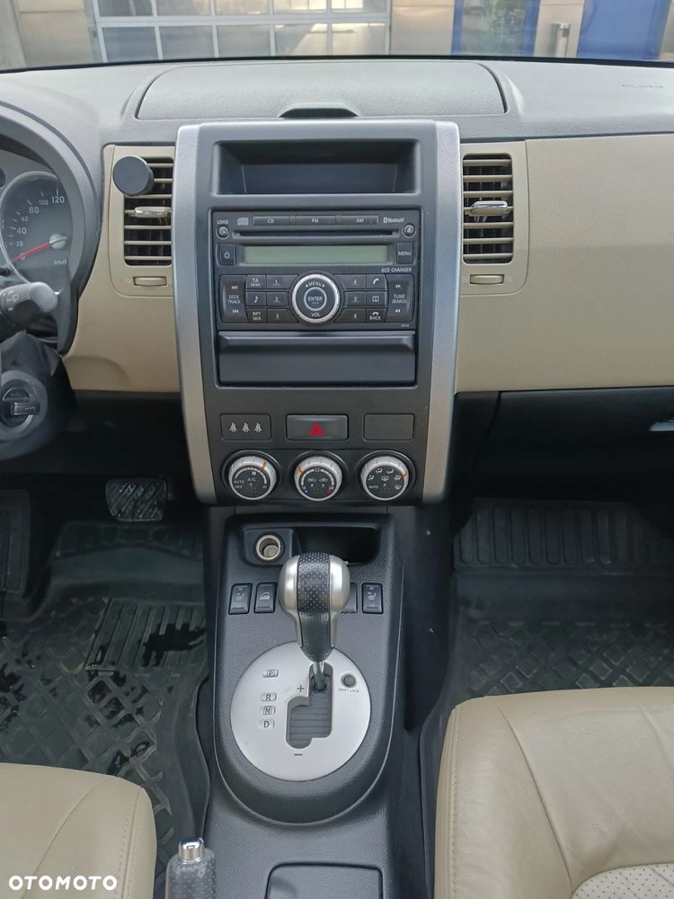 Nissan X-Trail 2.0 dCi LE - 10