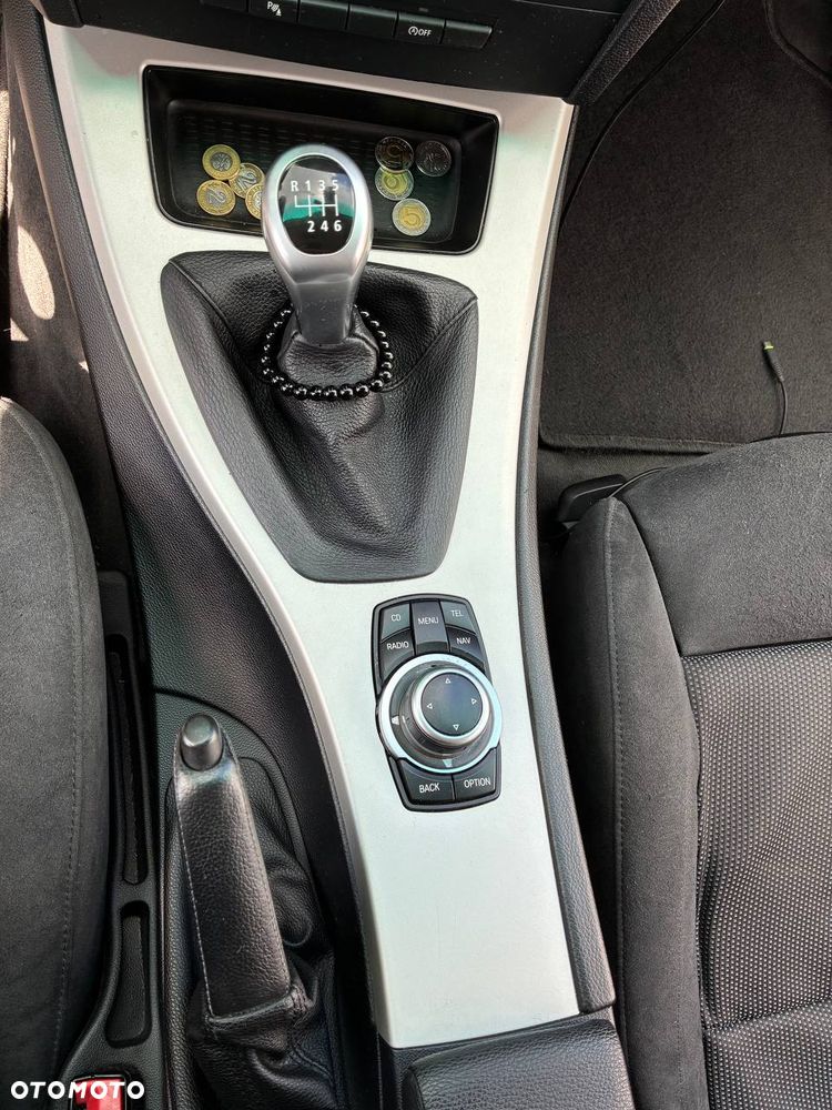 BMW Seria 3 318d - 14