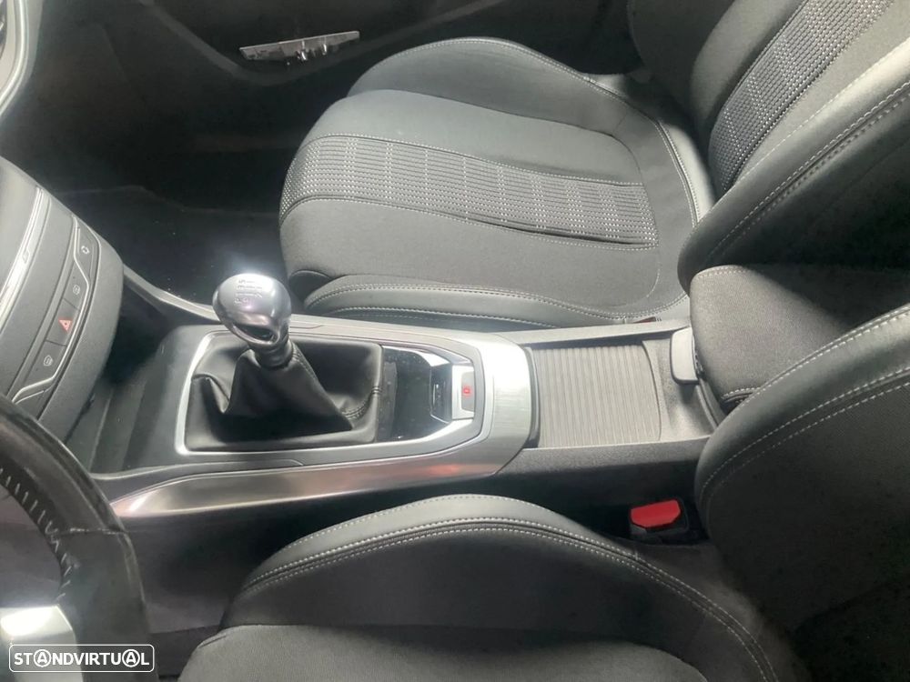 Peugeot 308 1.2 PureTech Allure - 9
