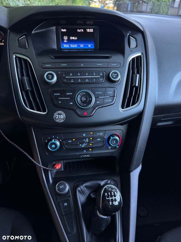 Ford Focus 1.5 TDCi SYNC Edition - 5