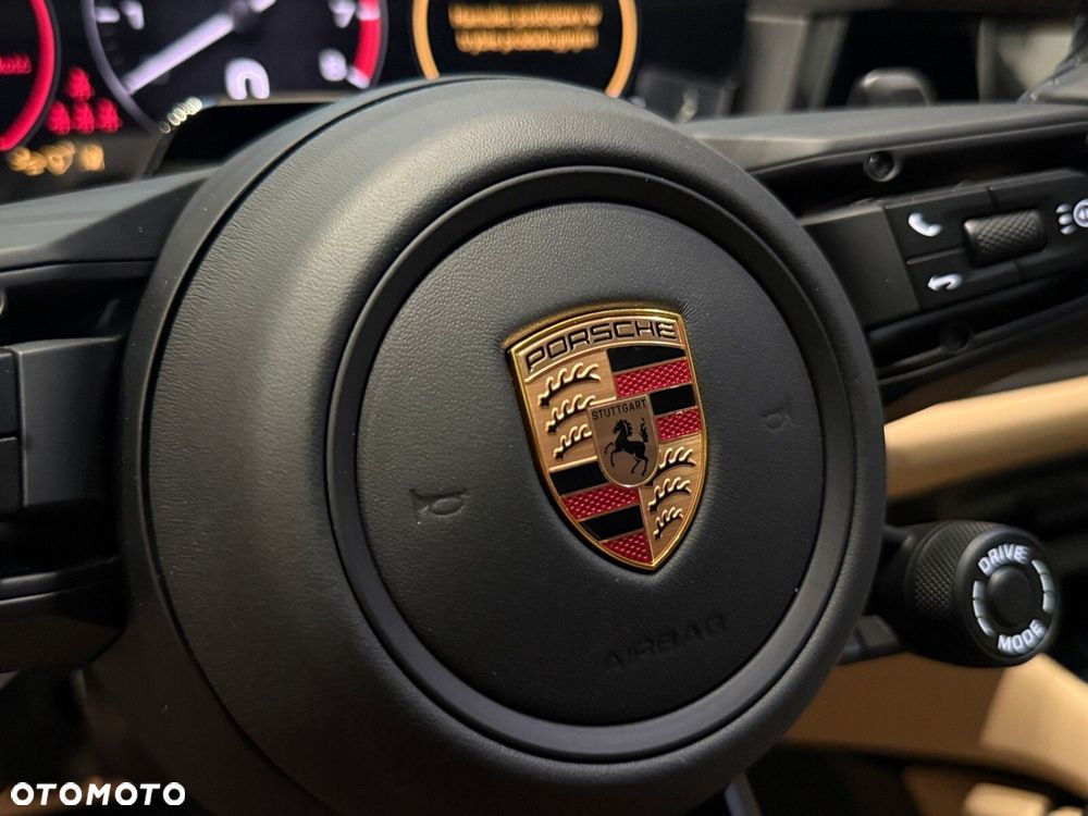 Porsche Cayenne - 23