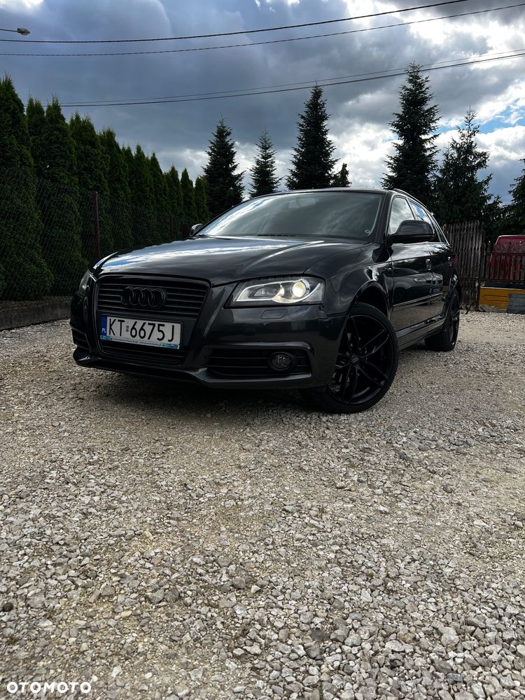 Audi A3 Sportback - 1