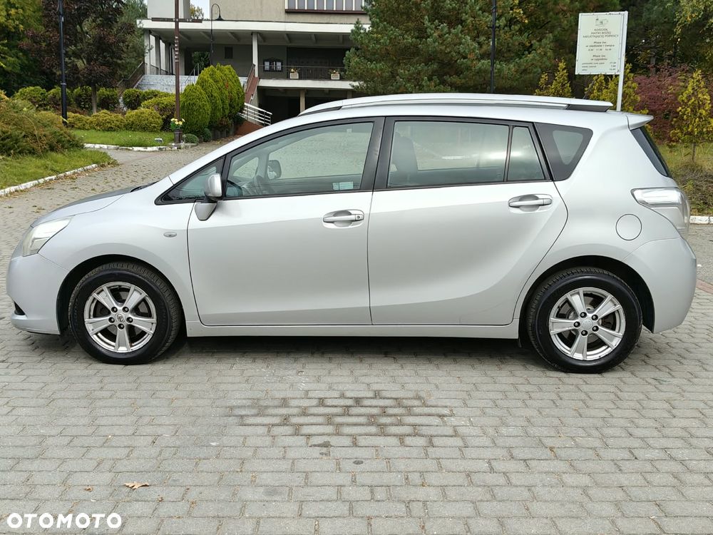 Toyota Verso 2.0 D-4D Premium - 4