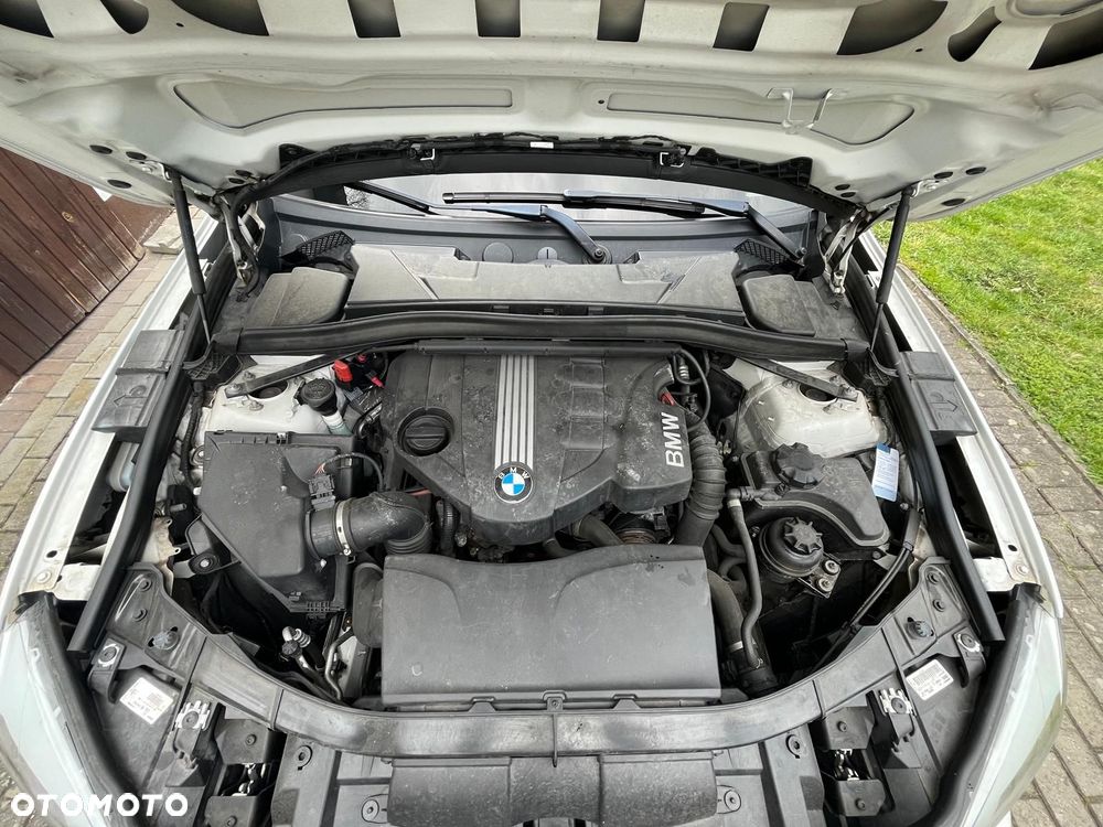 BMW X1 xDrive18d xLine - 8