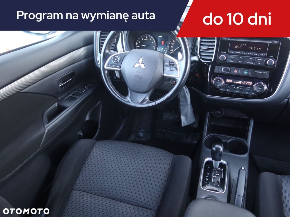 Mitsubishi Outlander - 9