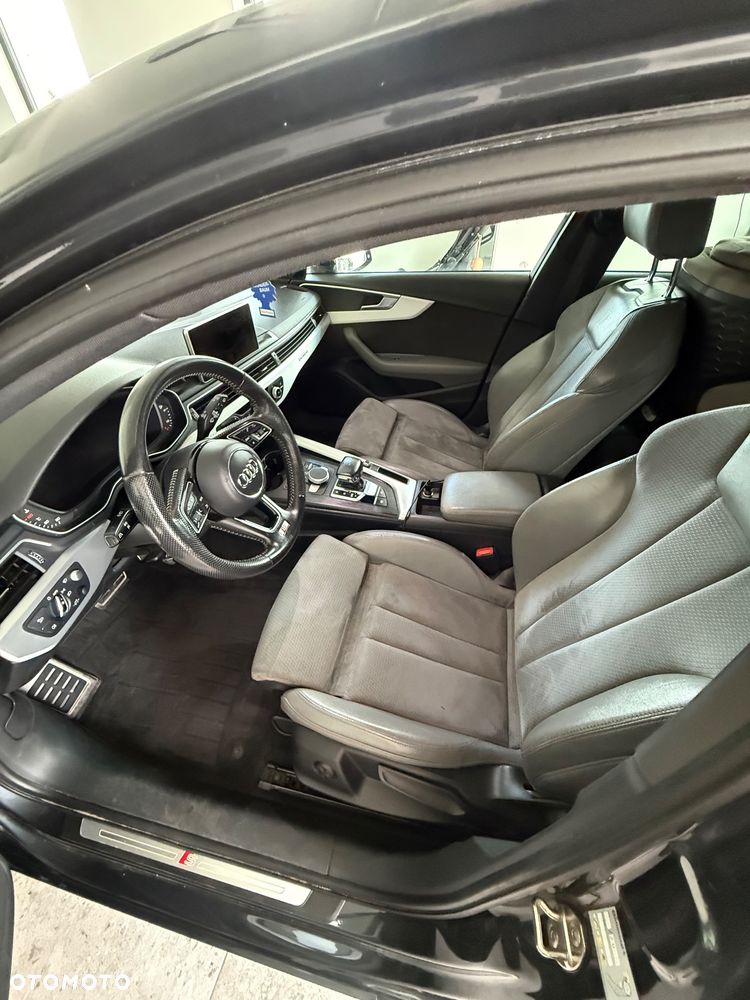 Audi A4 Avant 2.0 TDI Quattro S tronic - 11
